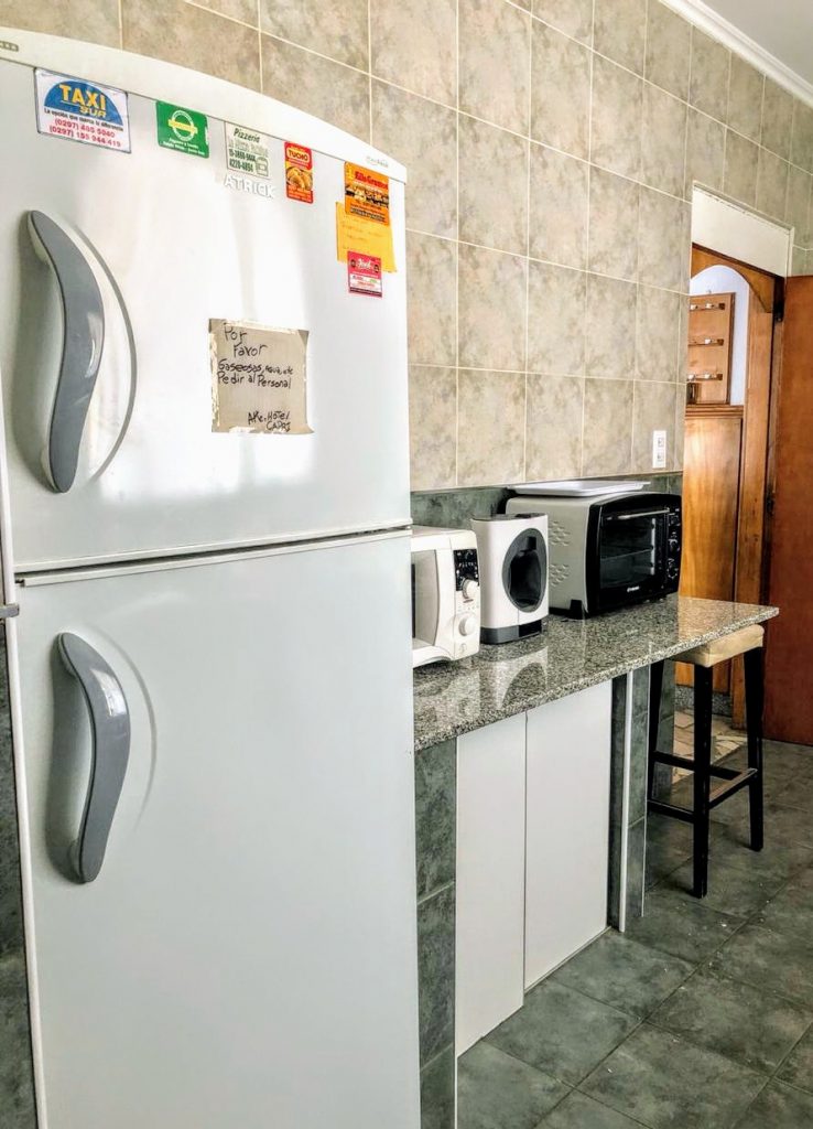Heladera y microondas &mdash; Hotel Capri